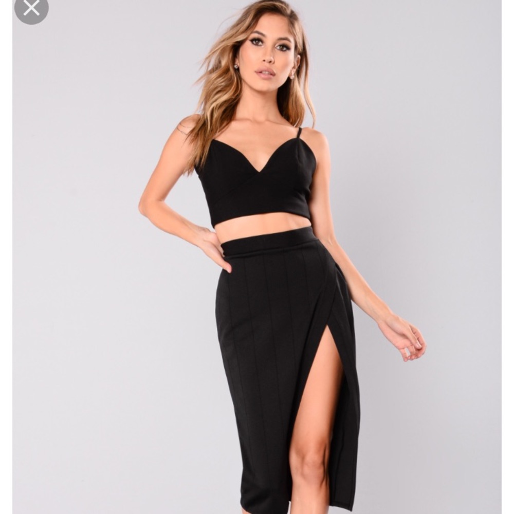 Fashion Nova Dangerous Lines Midi Skirt XS